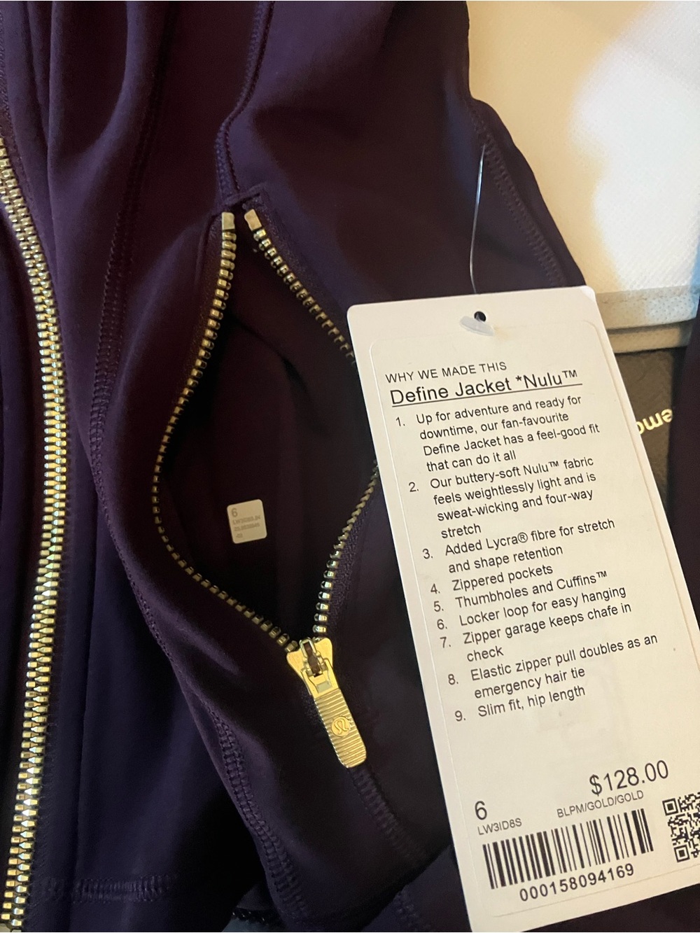NWT Lululemon Define Jacket *Nulu, Sz 6, BLACK PLUM/GOLD - Picture 4 of 4
